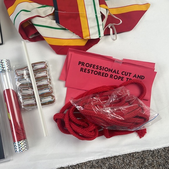 MAGIC TRICK book and starter set. Magic, illusion set. - Picture 7 of 16